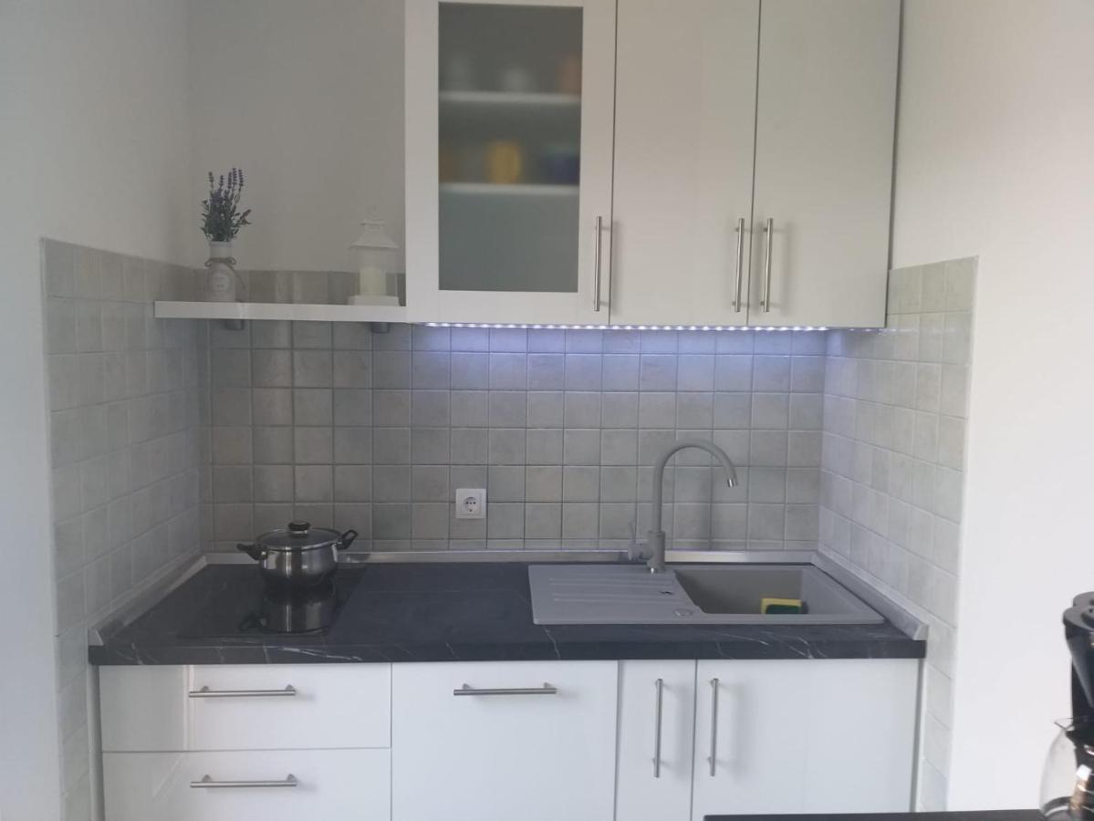 Apartments Vila Ana Seline Luaran gambar