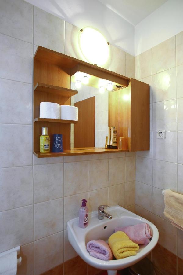 Apartments Vila Ana Seline Luaran gambar