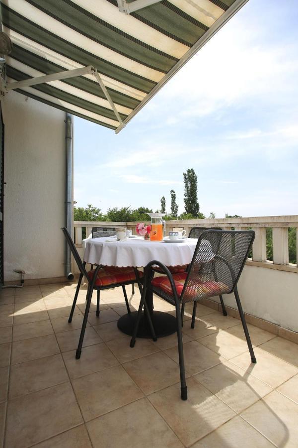 Apartments Vila Ana Seline Luaran gambar