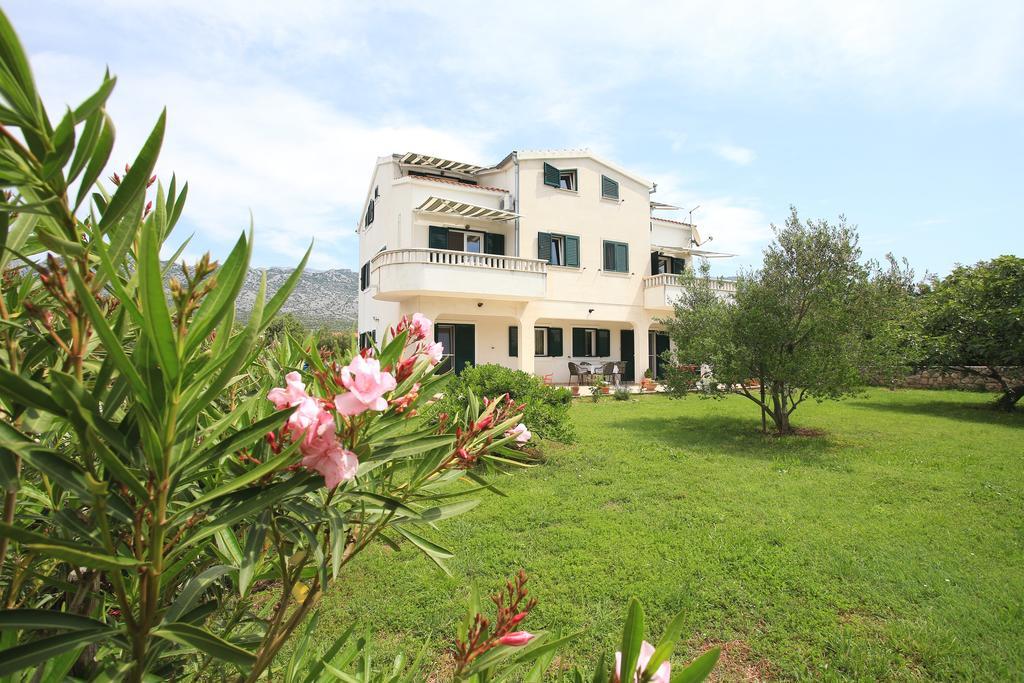 Apartments Vila Ana Seline Luaran gambar
